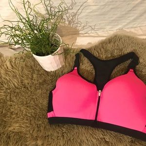 Victoria’s Secret VXS sports bra